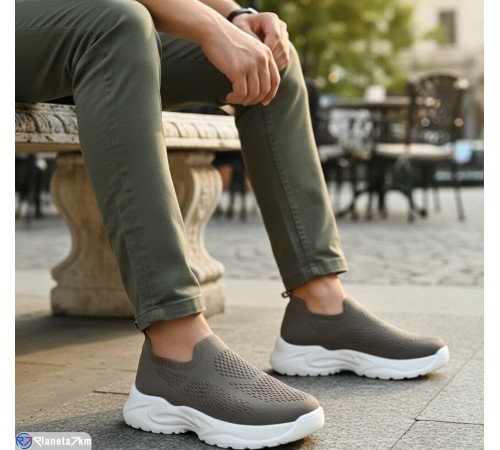 Кросівки чоловічі на літо (8 пар р.40-45) коричневий  "KULIBABA"